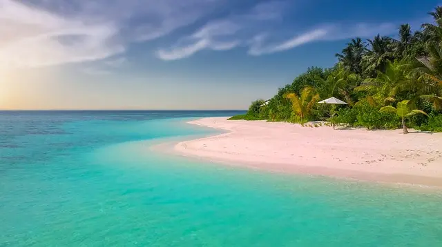 10 Tips for Planning a Relaxing Beach Getaway