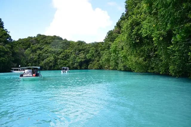 The Top 10 Beach Getaways for Relaxation and Adventure
