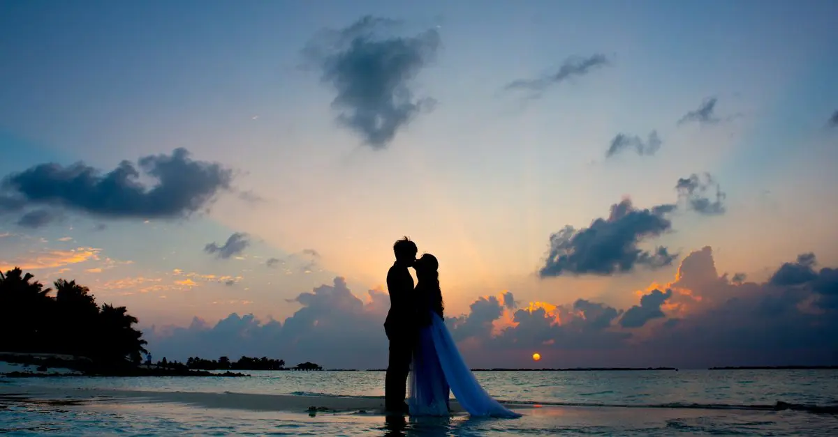 How to Plan a Romantic Getaway: Essential Steps